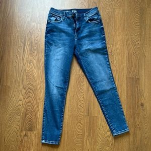 ANA High Rise Skinny Jeans